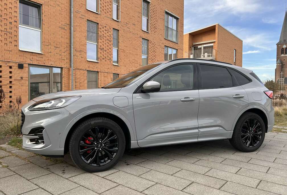 Ford Ford Kuga Graphite Tech Edition PHEV 2.5 EcoBoost