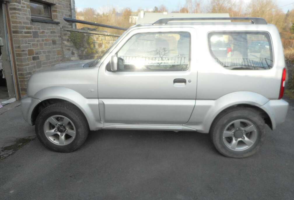 Suzuki Jimny 1.3i JX