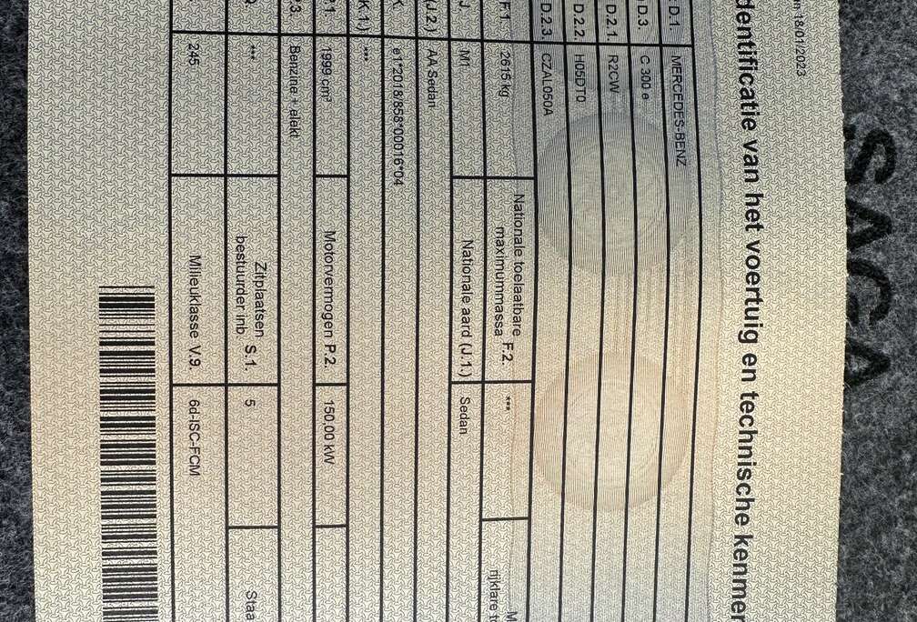 Mercedes-Benz PHEV e AMG Line (230 kW)
