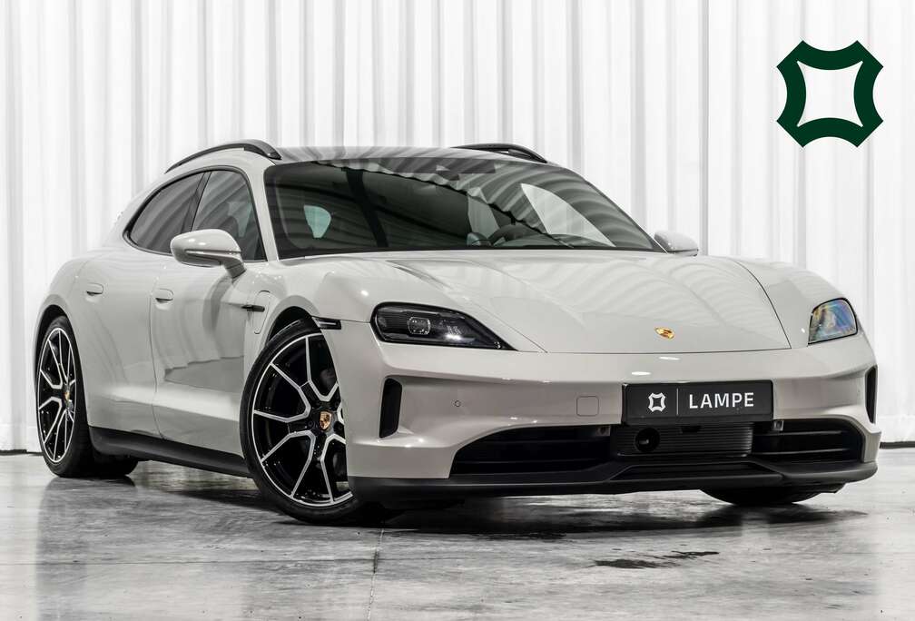 Porsche Sport Turismo Performance Massage BOSE Panodak HUD