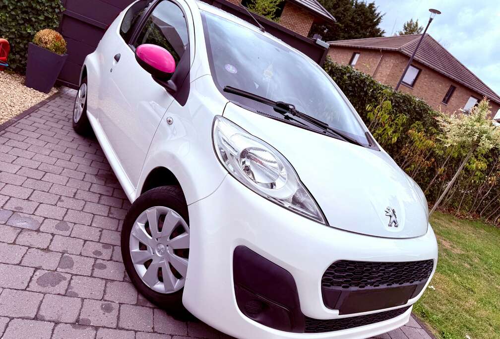 Peugeot 1.0i * 43.000 Km *  État Neuf  *  Car Pass