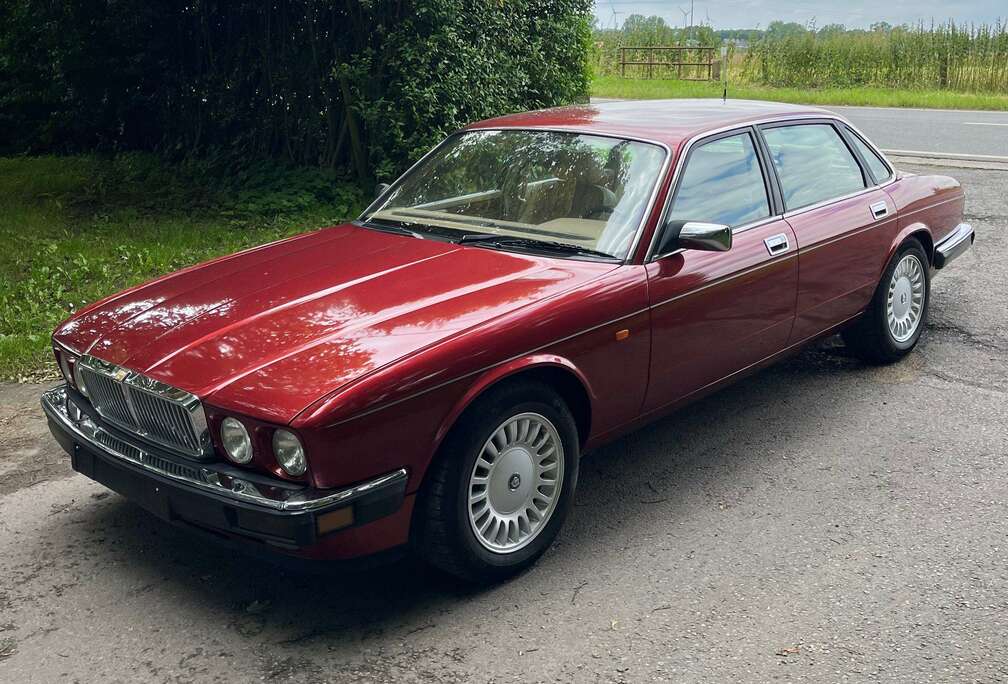 Jaguar XJ40 V12 6.0L