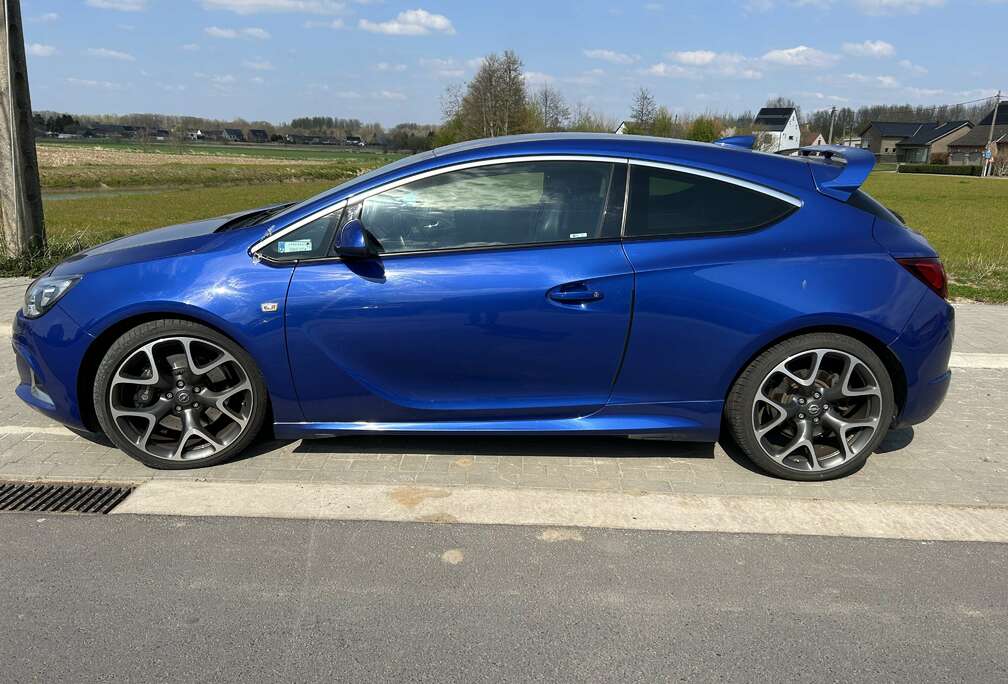 Opel GTC OPC 2.0 Turbo