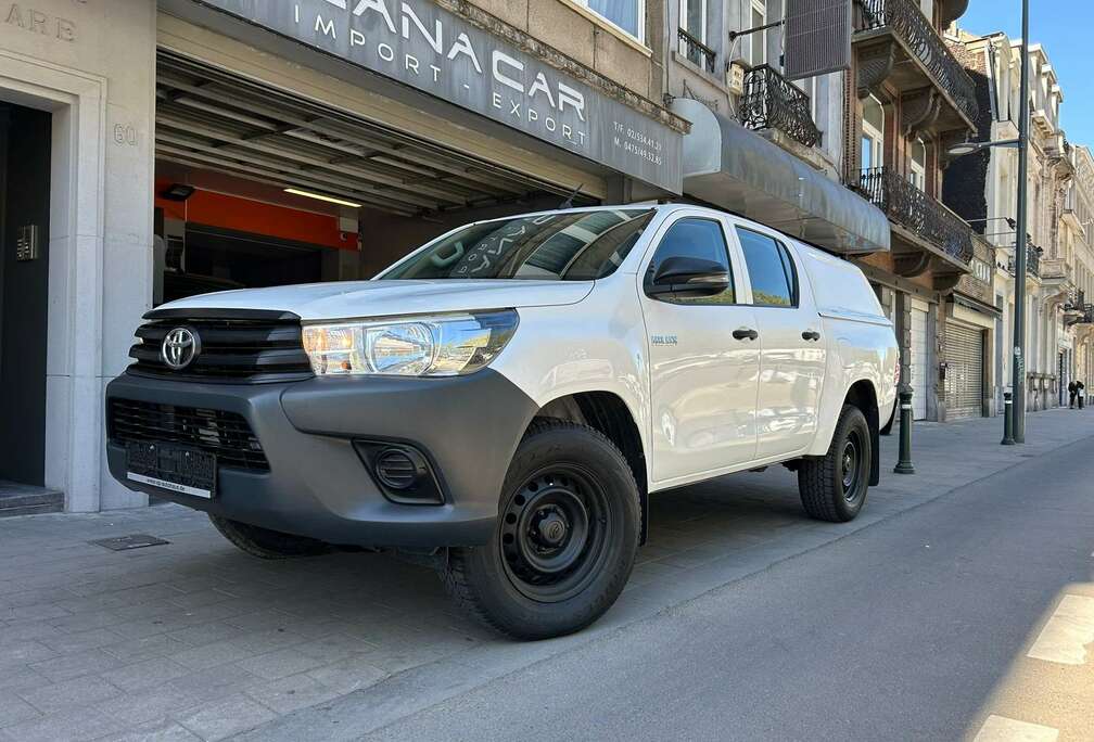 Toyota Hilux 2.4 D-4D 4WD Invincible