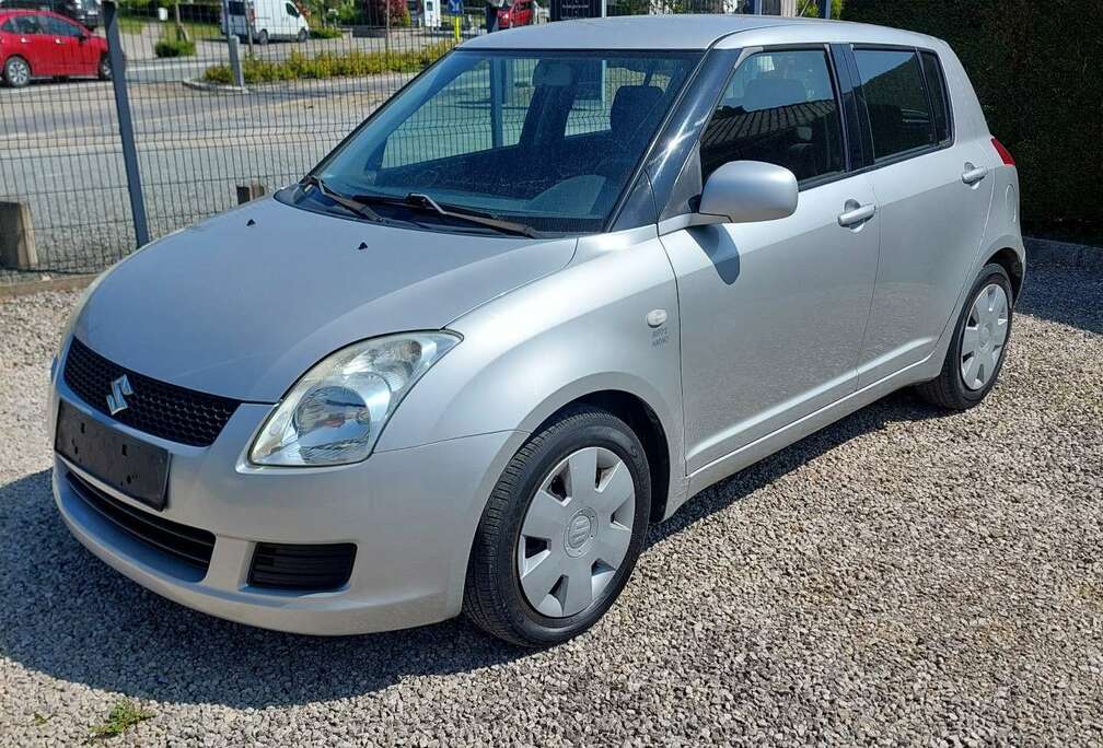 Suzuki 1.3i GL Sensation