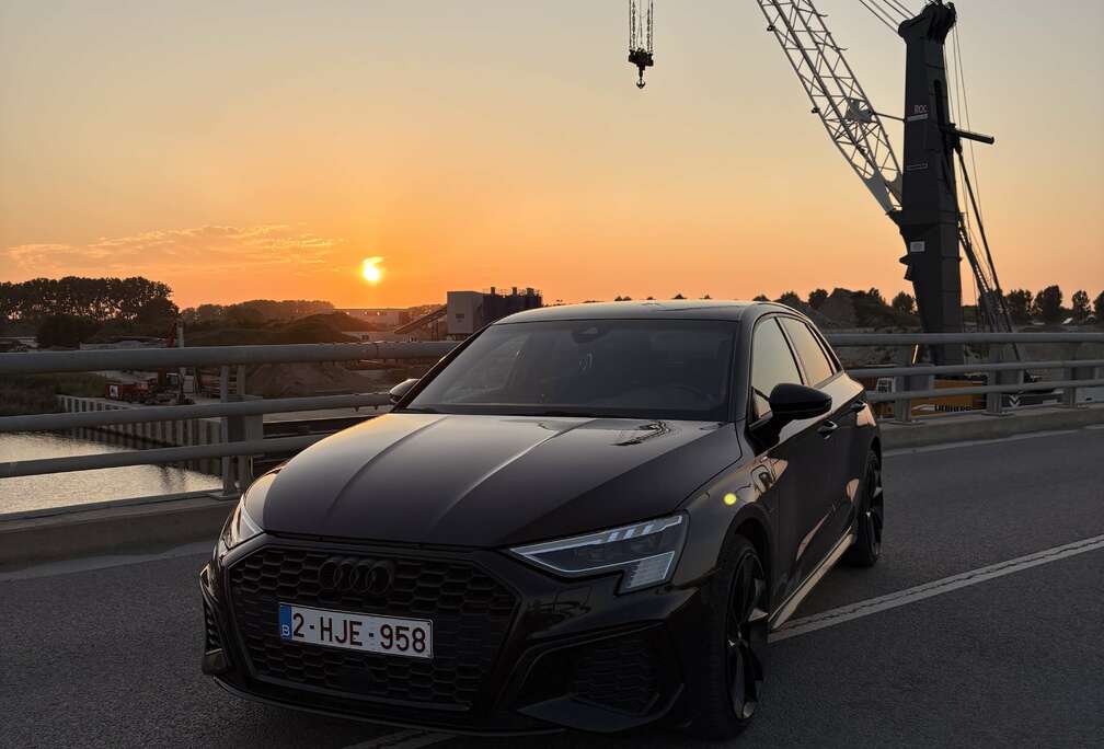Audi Sportback 40 TFSI e S line tronic (204 Pk)