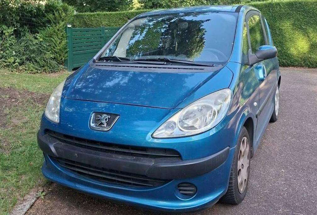 Peugeot 1007 1.4i Urban