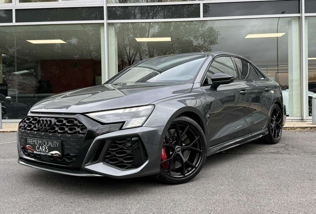 Audi RS3 Limousine/ ZETELVERWARMING / CAM / BANG&OLUFSE