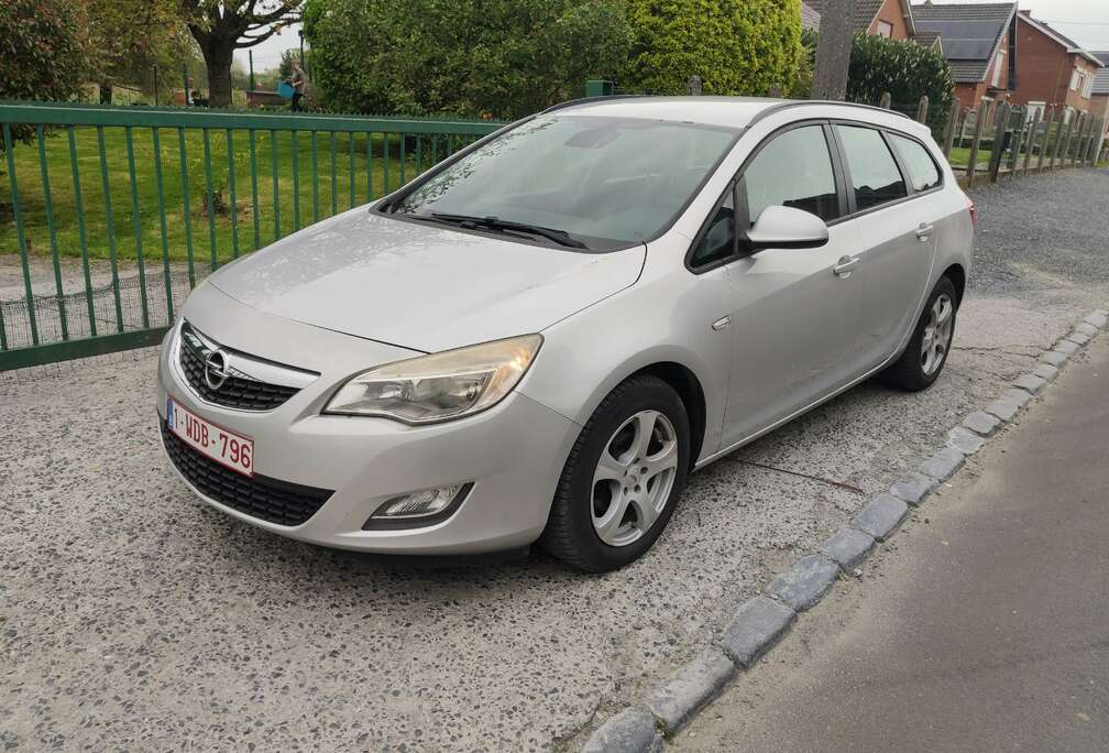 Opel Astra Sports Tourer 1.3 CDTi ecoFLEX Cosmo Start/Stop DPF