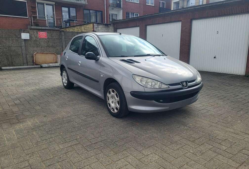 Peugeot Peugeot eerste eigenaar gekeurd