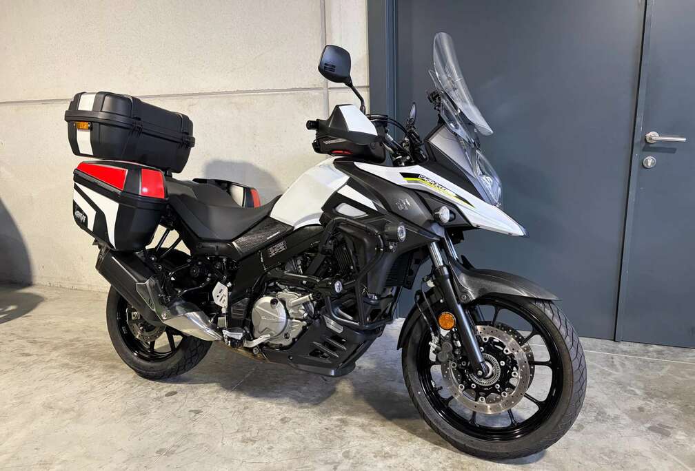 Suzuki DL650 met veel opties