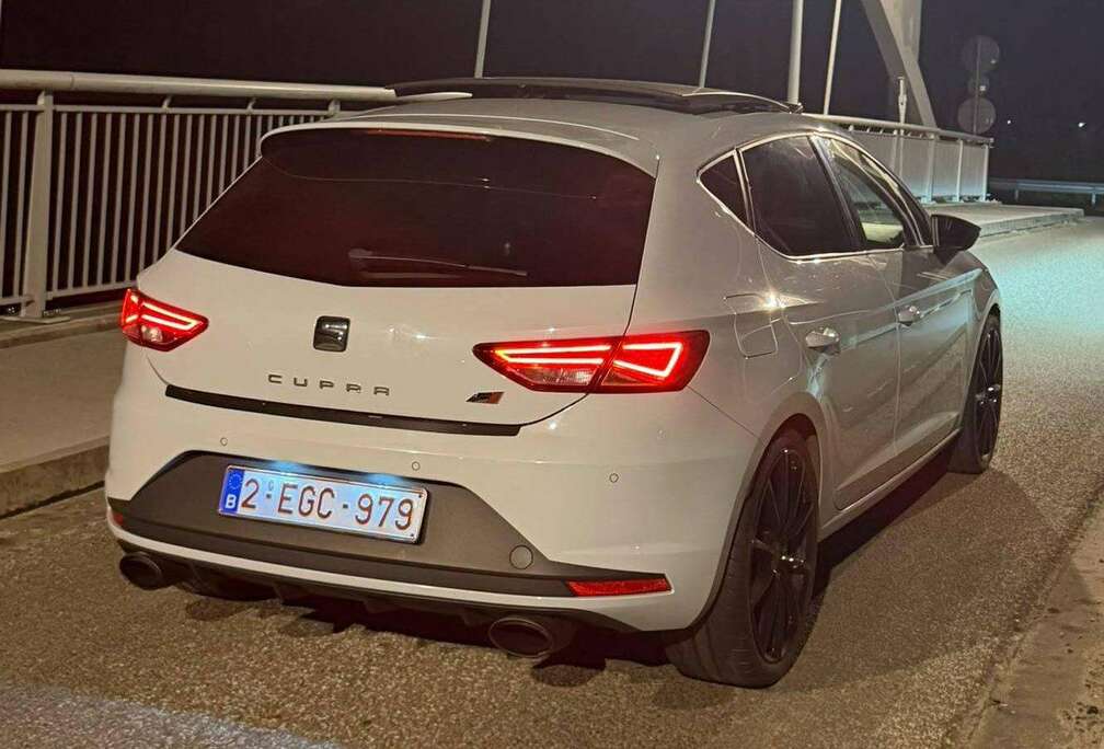 SEAT Leon 2.0 TSI Cupra DSG