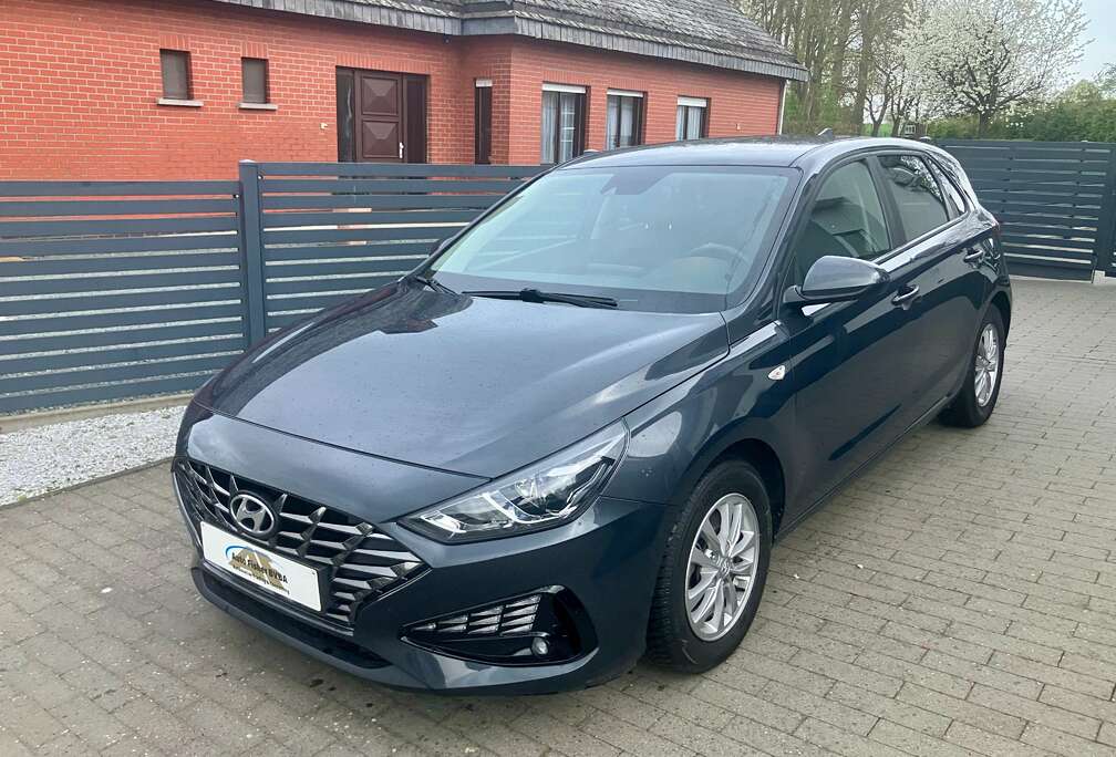 Hyundai i30 1.0 T-GDi MHEV Sky