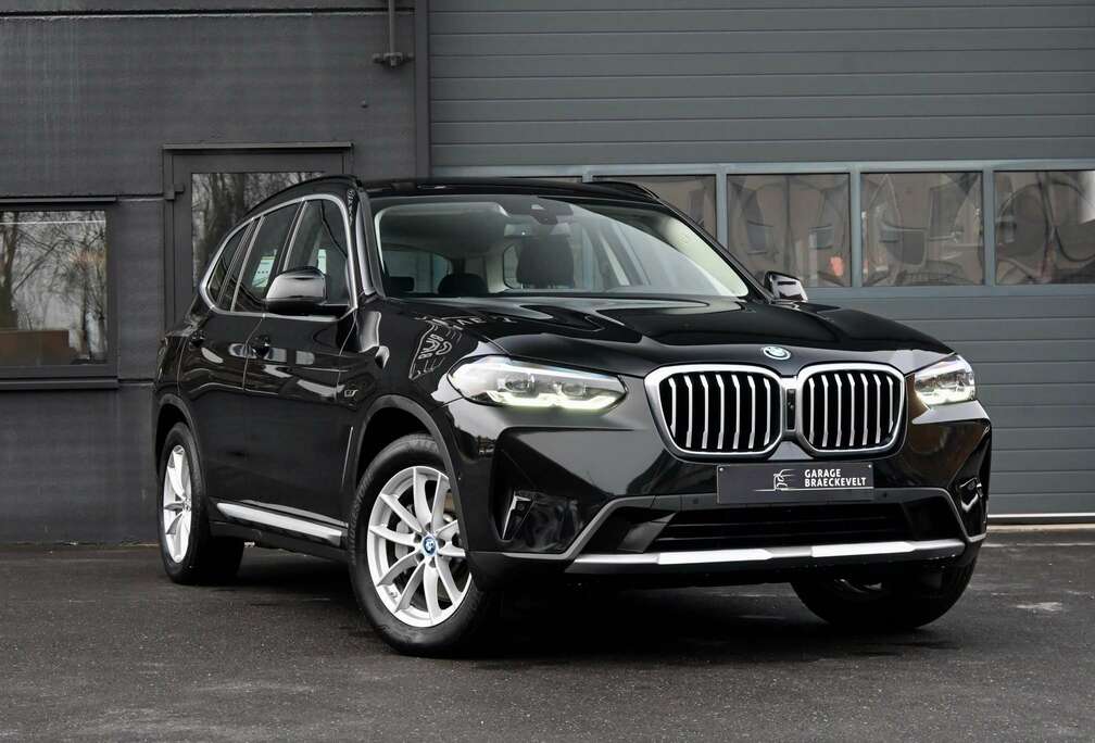 BMW 3.0e Facelift - 360 - Hifi - Trekhaak - Sportseats