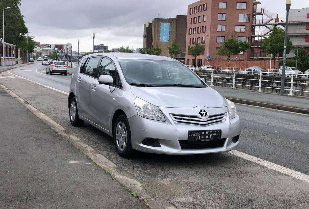 Toyota Verso 1.6i Sol
