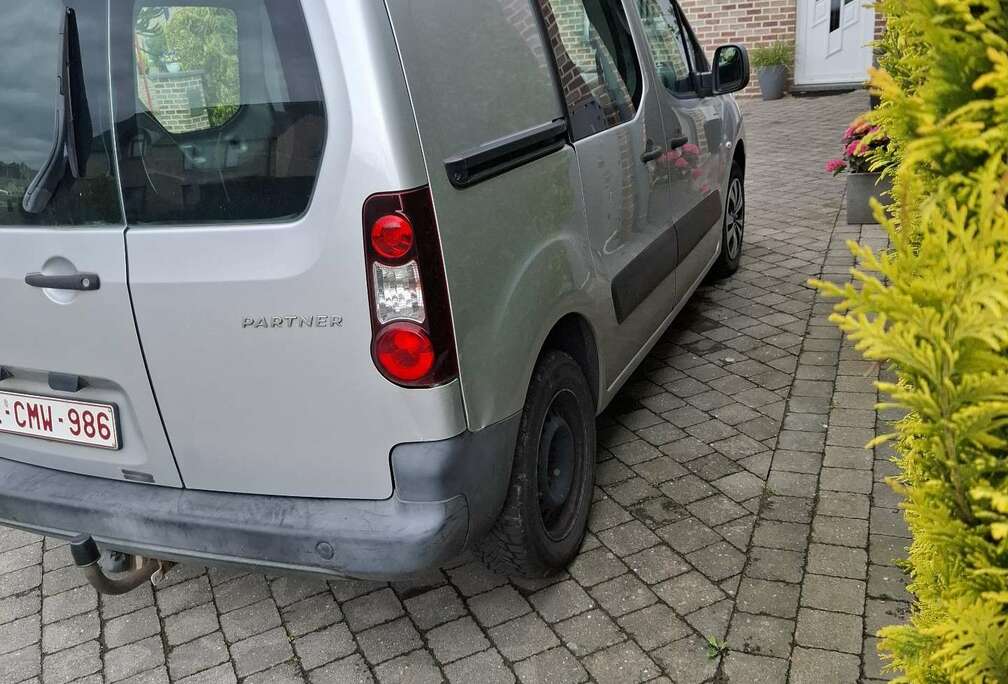 Peugeot 1.6 HDi L1H1 Confort 120