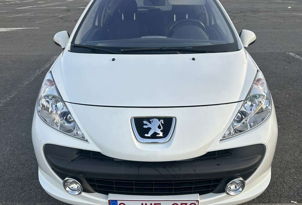 Peugeot 1.4i 16v Sporty