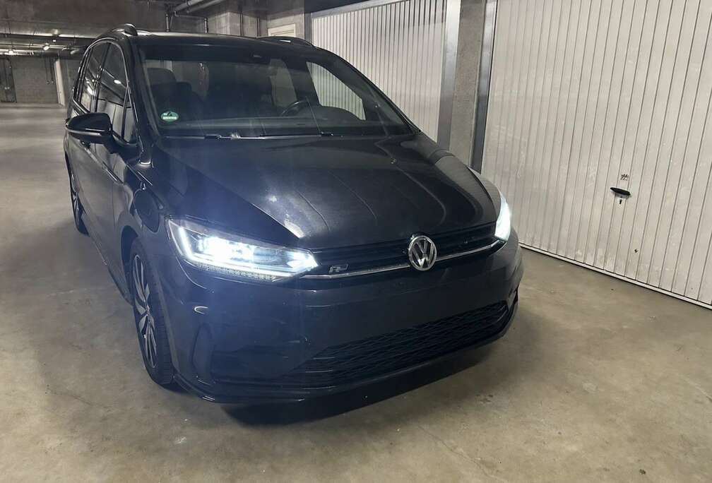 Volkswagen 1.5 TSI R Line DSG7 – 7 PLACES – FULL OPTIONS