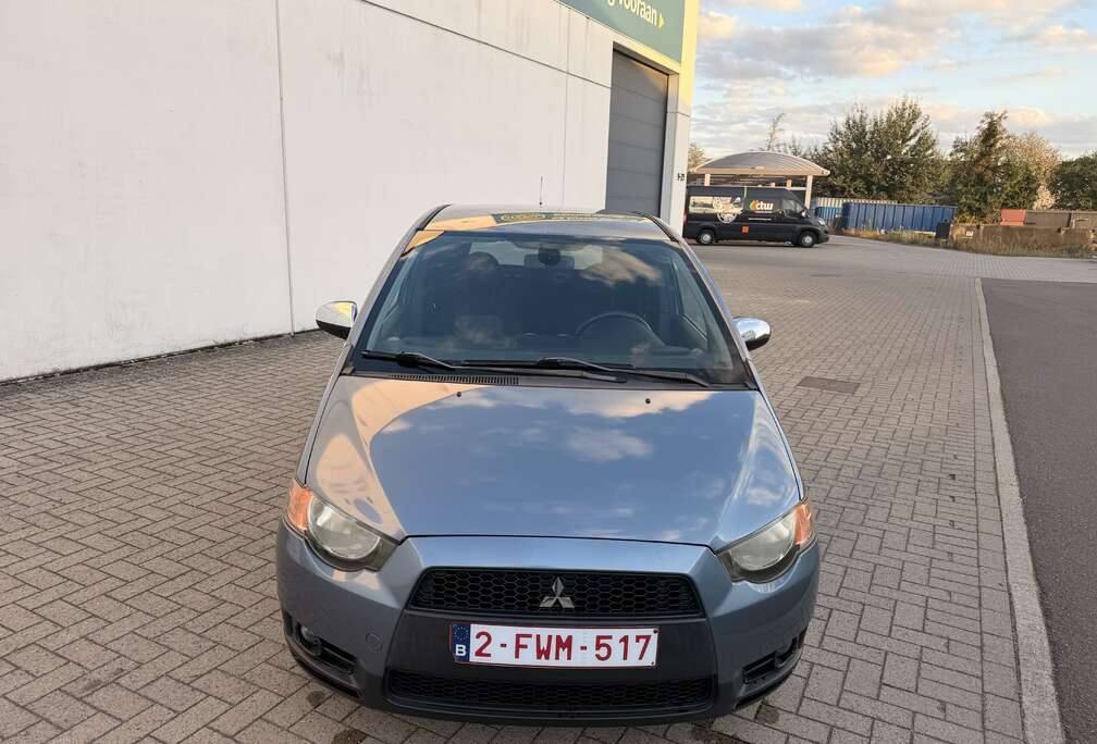 Mitsubishi 1.3i Intense
