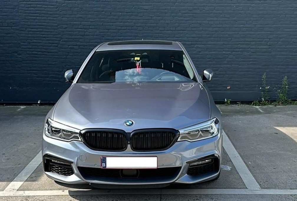 BMW 530 eA PHEV Hybride Navigatie Leder LED - 176.