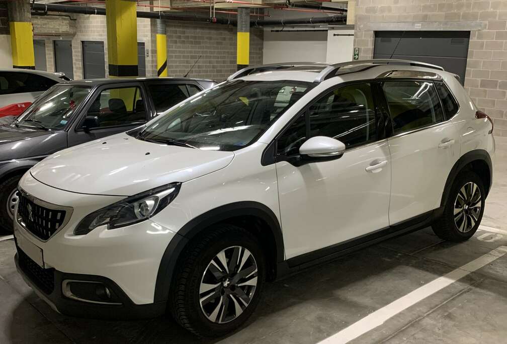 Peugeot Superbe 1.2i PureTech Allure