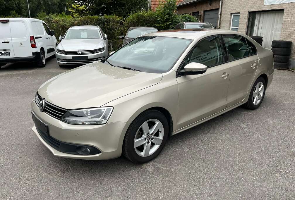 Volkswagen Jetta 1.4 TSI DSG Comfortline