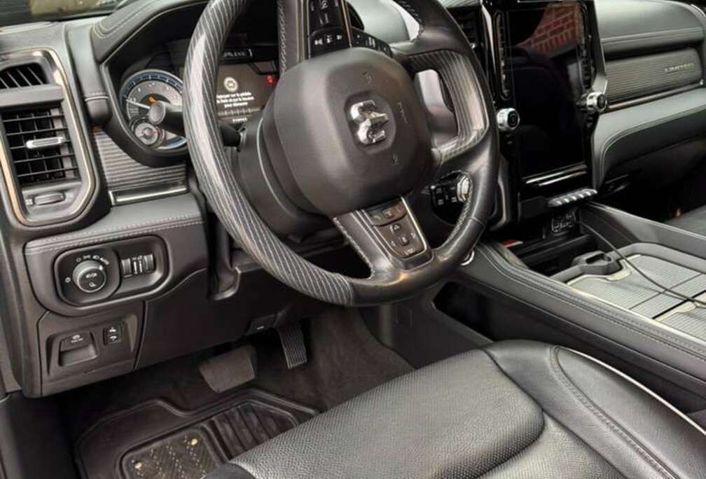 Limited Black Edition, LPG coffre 200L