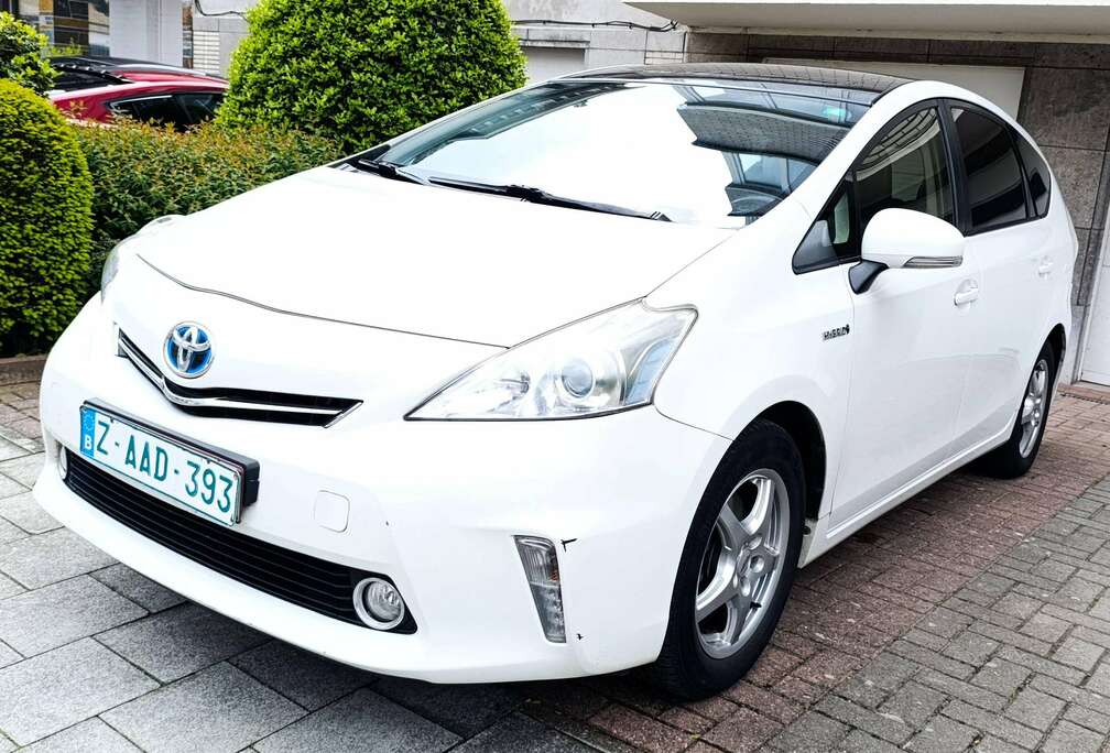 Toyota Lounge 7Places Panoramique Clim gps cuir Automaat Voiture BELGE PREMIER PROPRIÉTAIRE CTokCarpass 2 clé parfait état