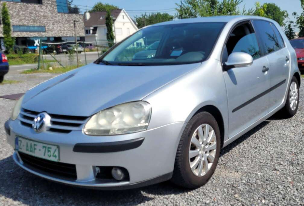 Volkswagen 2.0i benzine AUTOMAAT AIRCO euro4 2004