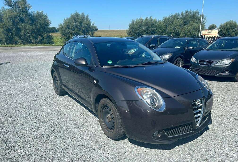 Alfa Romeo 1.4L BENZINE. 124500 KM. 2013. 5300 EURO