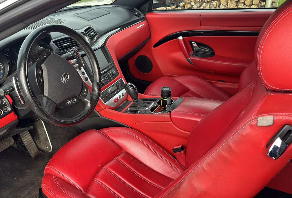 Maserati 4.2i V8 Automatic