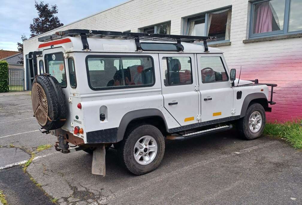 Land Rover Defender 110 Station Wagon SE