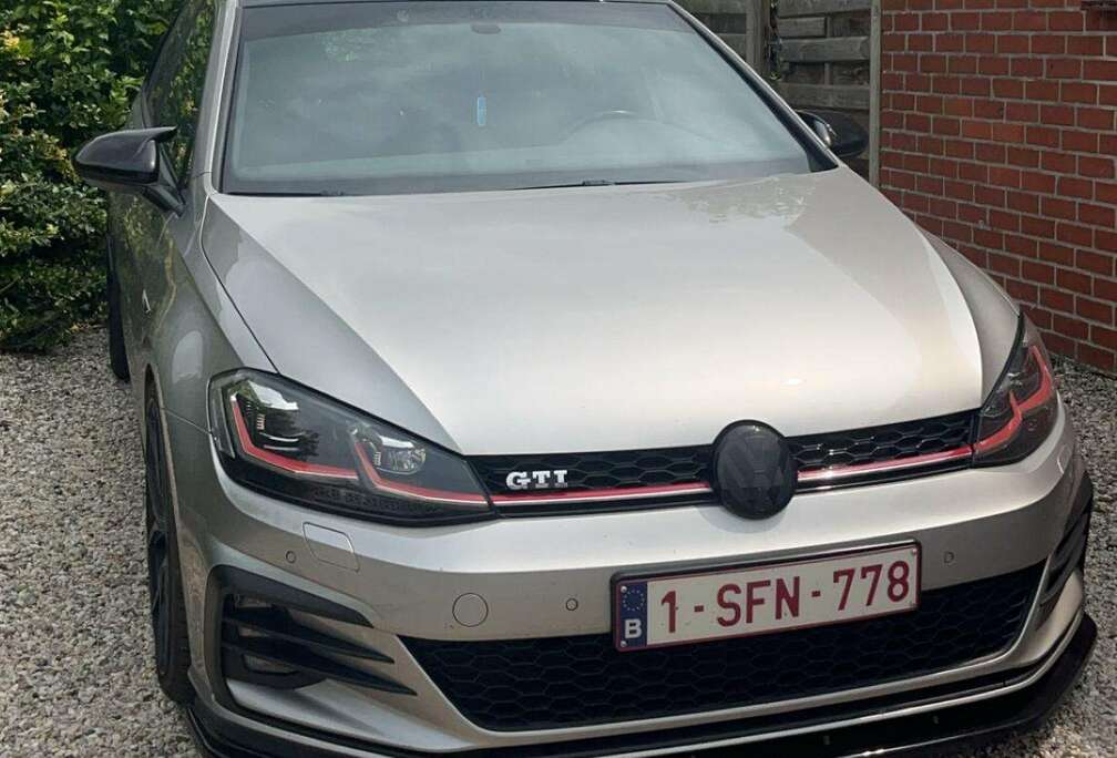 Volkswagen Golf GTI (BlueMotion Technology) DSG