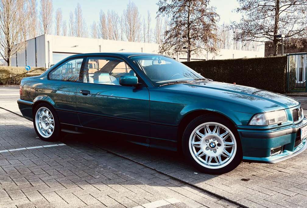 BMW BMW E36 325i Coupé