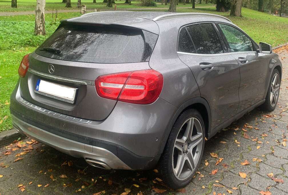 Mercedes-Benz GLA 200 d 4-Matic