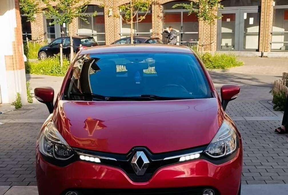 Renault IV TCe 90 eco2 édition limitée