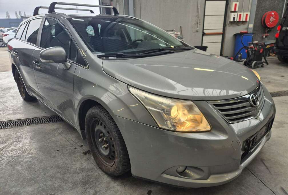 Toyota 2.0 D-4D Sol //MARCHAND OU EXPORT//