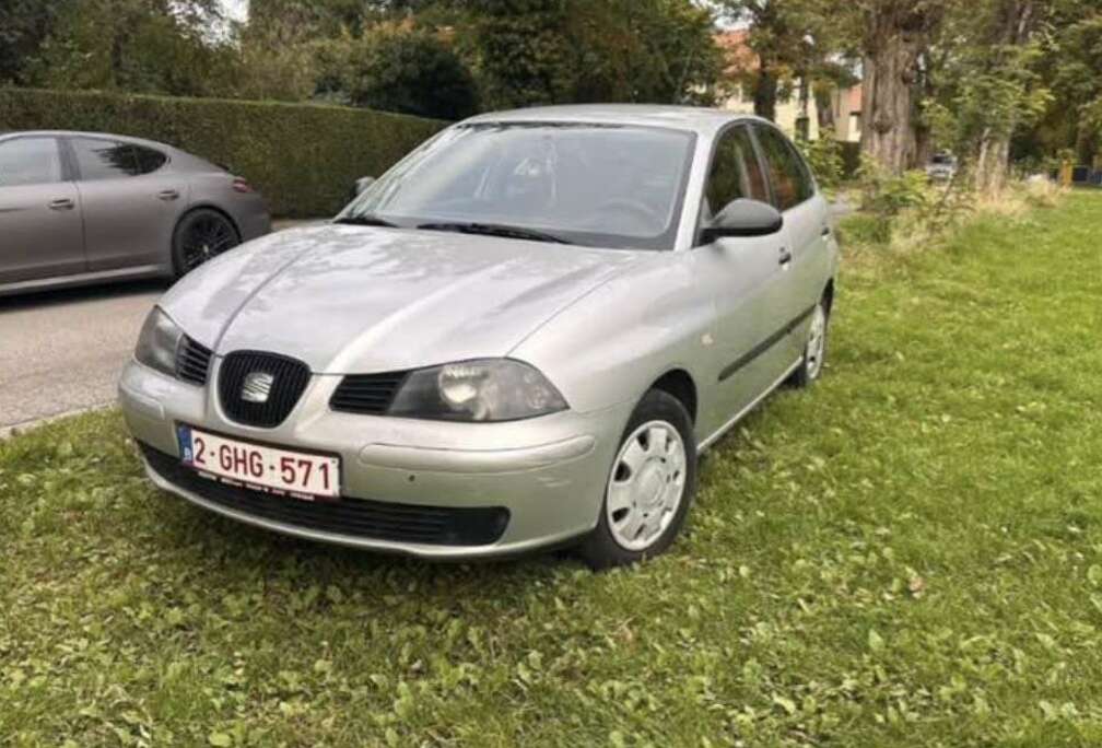 SEAT 1.4i 16v 75 Fresh