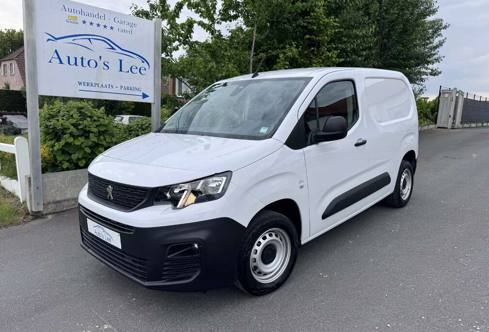 Peugeot 1.5 BlueHDi/carplay/cruisecontrol/NIEUWSTAAT/