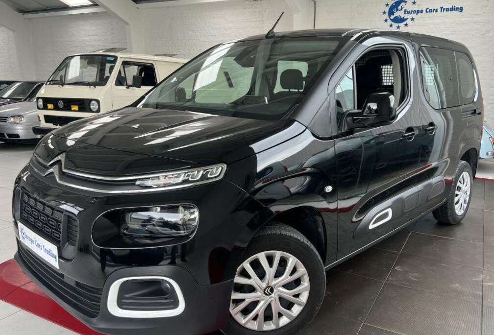 Citroen 1.5 130CH BOITE AUTO UTILITAIRE 5 PLACES 1ÈRE MAIN CARPLAY 19826HT GAR 12M