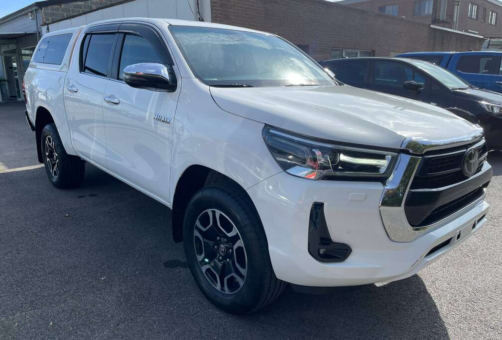 Toyota HILUX 2.8 D-4D 4WD FULL OPTION !!!  HARD TOP 1 ER PROPRIETAIRE CARNET COMPLET TOYOTA !!!
