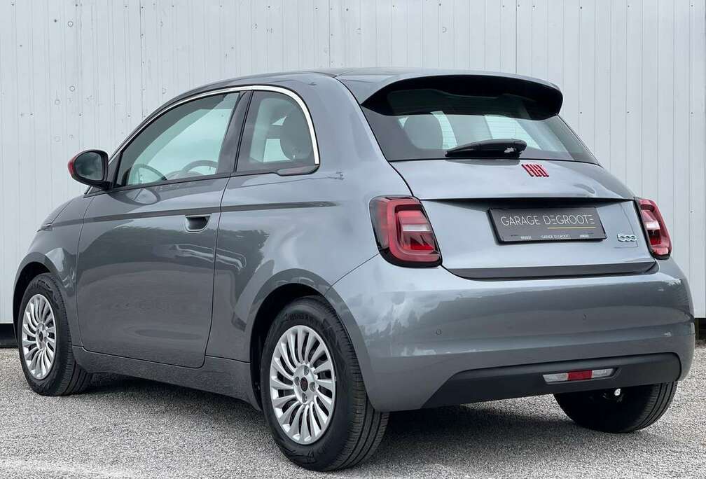 Fiat RED EDITION* 24KW/H*NAVI*PARKEERSENSOREN*