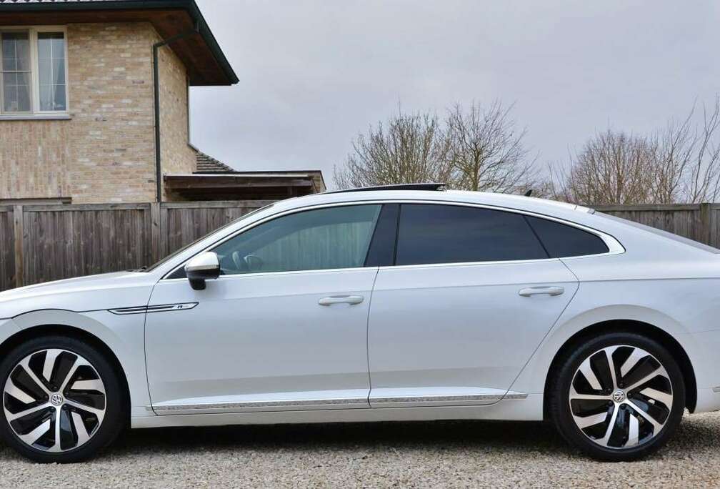 Volkswagen 1.5 TSI R-Line DSG\