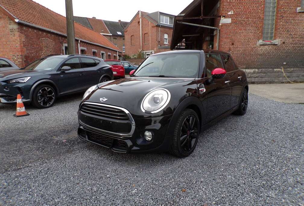 MINI Mini 1.5 D Cooper **ICONIC JOHN COOPER WORKS**