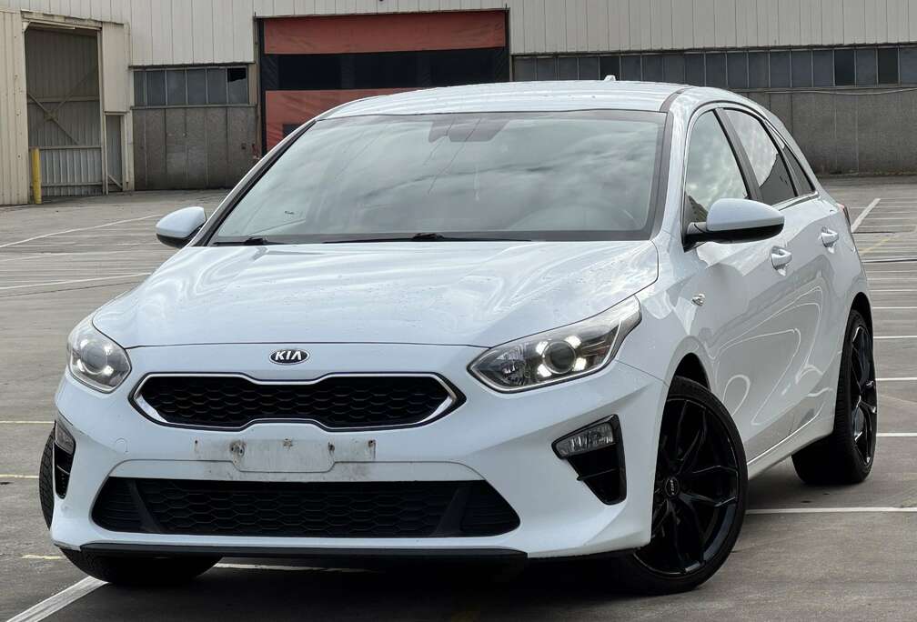 Kia 1.6 CRDi / CAMERA / NAVI / SPORT / NEW MODELS / 1P