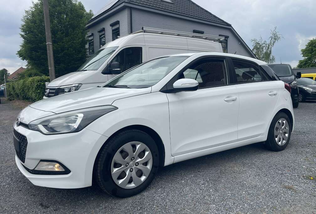 Hyundai 1.2i Benzine,Aico,5 deurs,,...