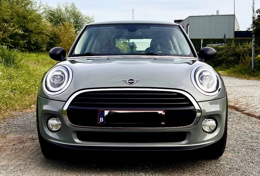 Te Koop: MINI One Hatch 3 deurs + extra wielenset