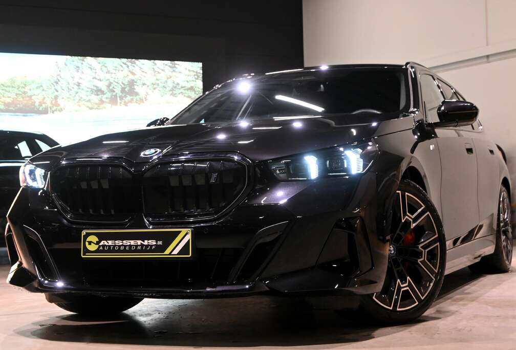 BMW Touring eDrive40 M Sport *LED/CAM/H&K/DAB/CARPLAY*