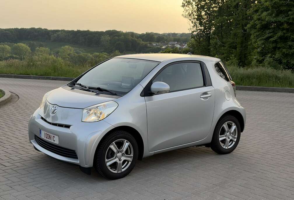 Toyota 1.0i VVT-i Sol