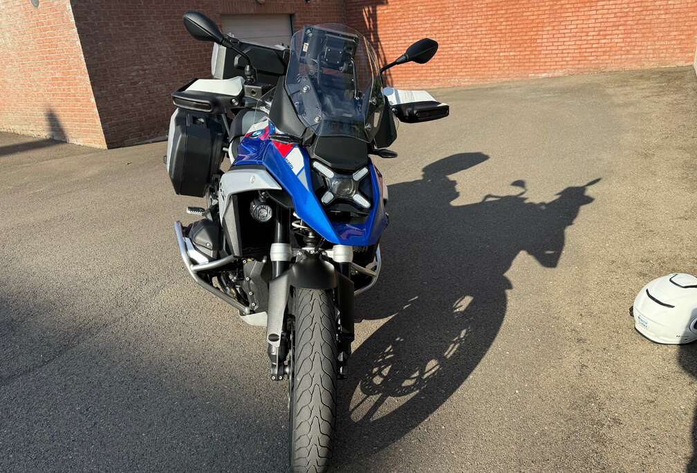 BMW Trophy